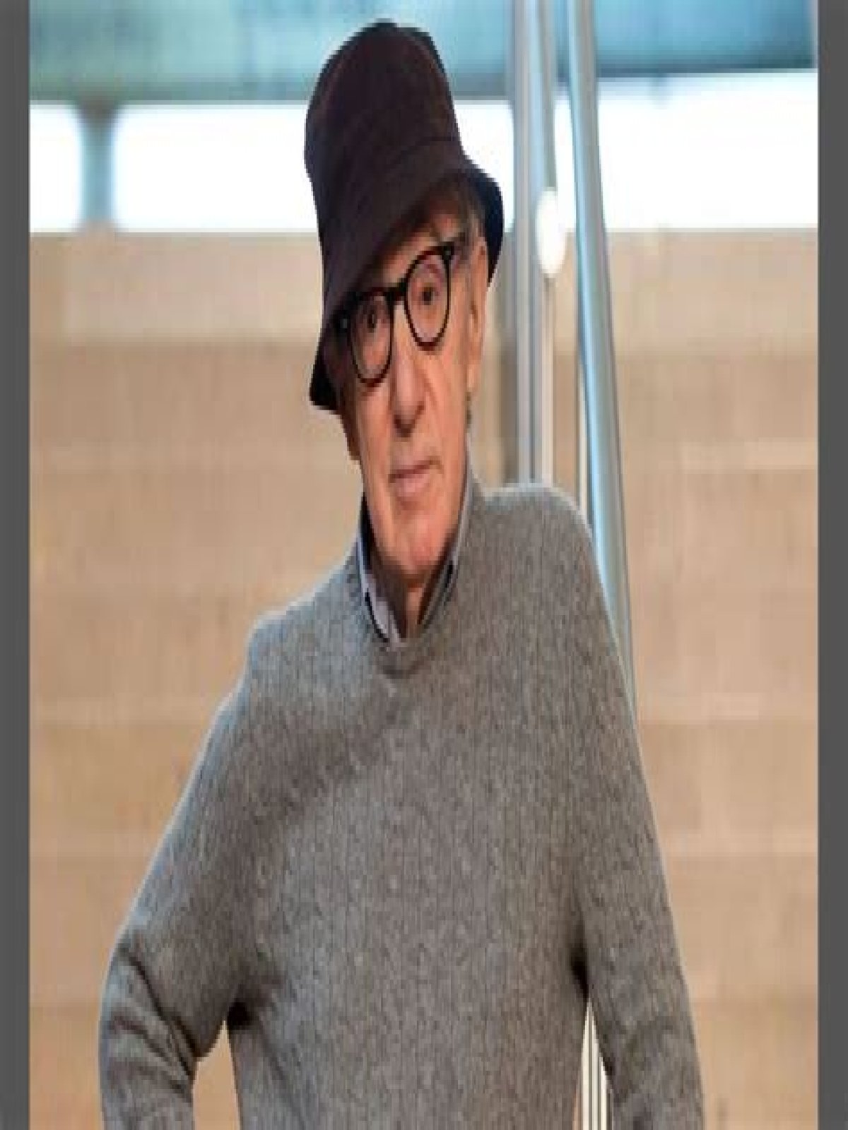 HTML